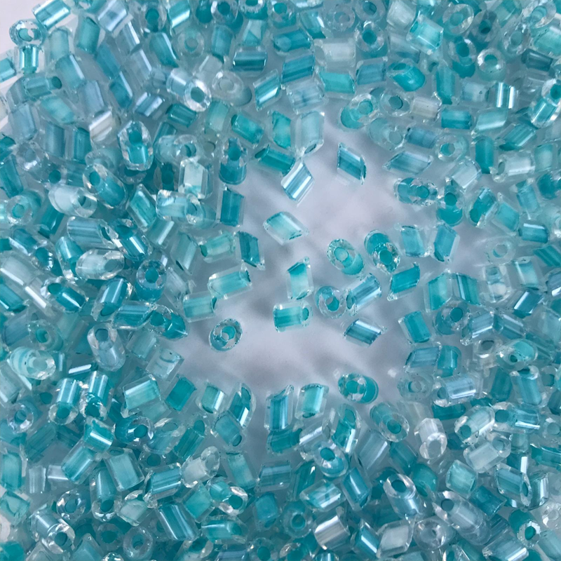 Kleine glas kralen staafjes 5mm turquoise per 10 gram