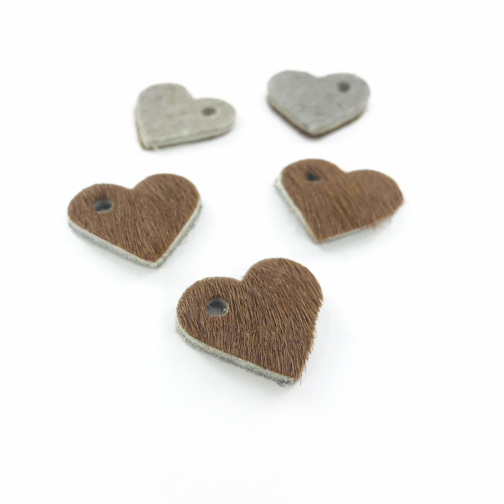 Leren hart hanger 22mm bruin per stuk