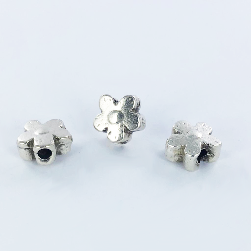 Metalen kralen bloem 12mm verzilverd antiek zilver per stuk
