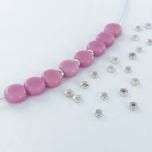 Afbeelding in Gallery-weergave laden, Metalen ringetjes platte kraal spacer bead 2mm verzilverd per 5 stuks
