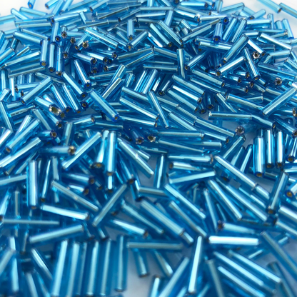 Staafjes kralen bugle beads 9mm blauw
