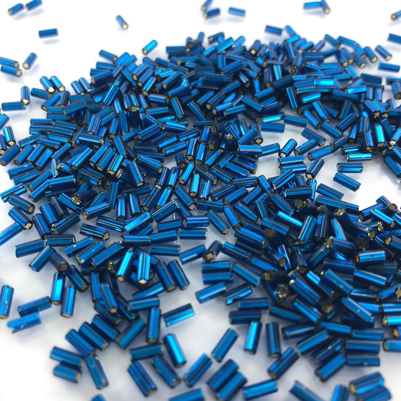 Staafjes kralen bugle beads 5mm blauw