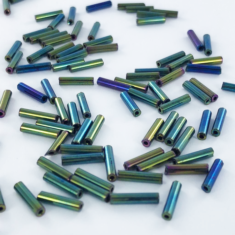 Staafjes kralen bugle beads 9mm groen